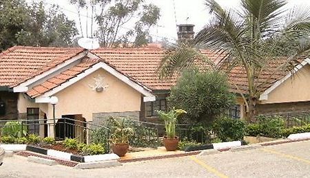 Fahari Guest House Nairobi Bagian luar foto